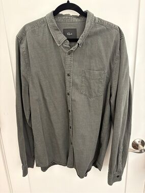 Rails Men's Gray Button-Down Shirt with Chest Pocket